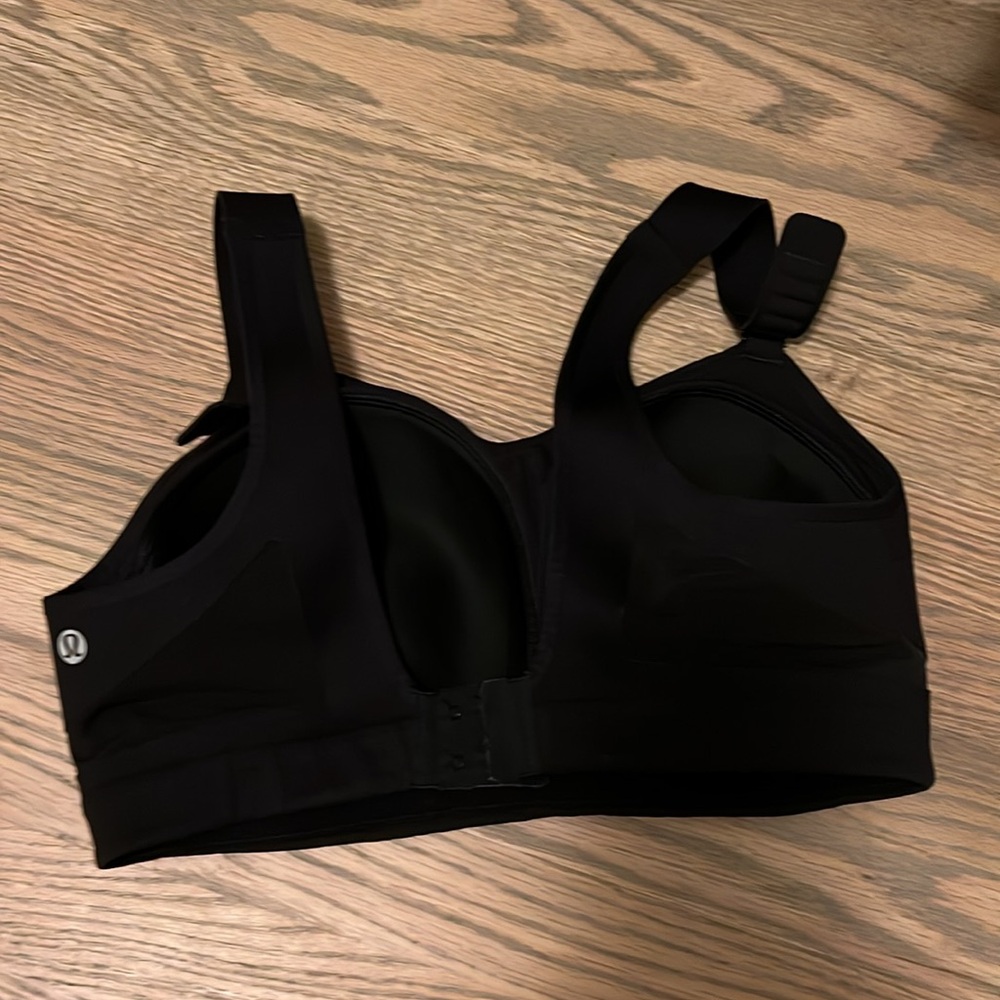 Lululemon High Impact Black Sports Bra - Picture 2 of 3